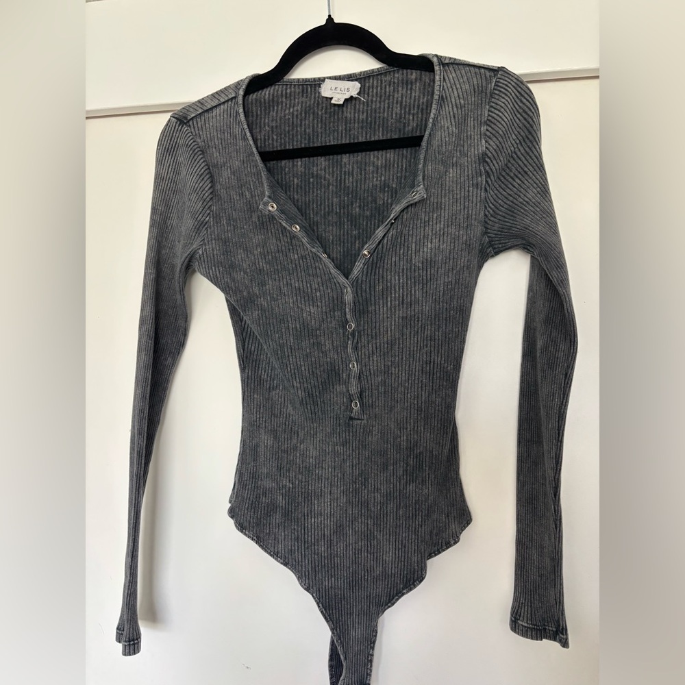 Le Lis grey ribbed Bodysuit